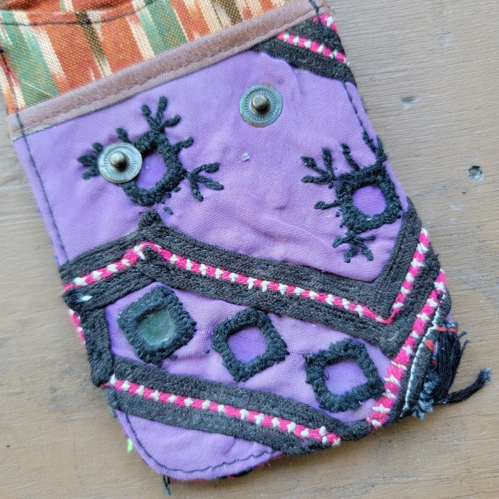 🪬🍄 Free People Boho Embroidered Repurposed vtg banjara hippie Wallet card case
